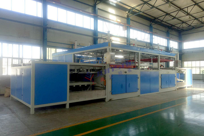 雙頭自動<a href=http://www.hisupermall.com/ target=_blank class=infotextkey>吸塑機(jī)</a>.jpg