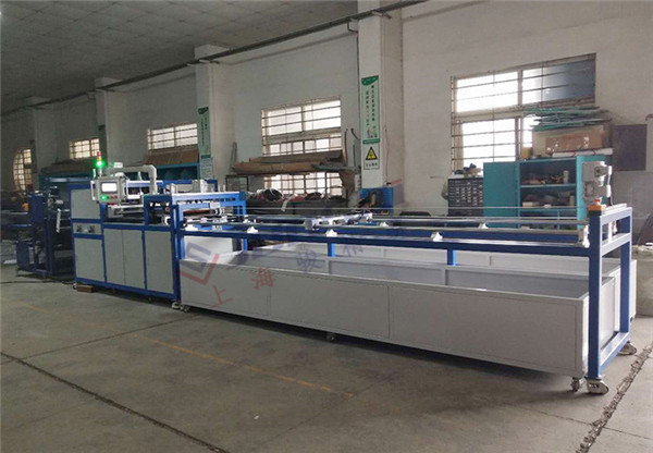 地熱膜全自動<a href=http://www.hisupermall.com/ target=_blank class=infotextkey>熱合機</a>